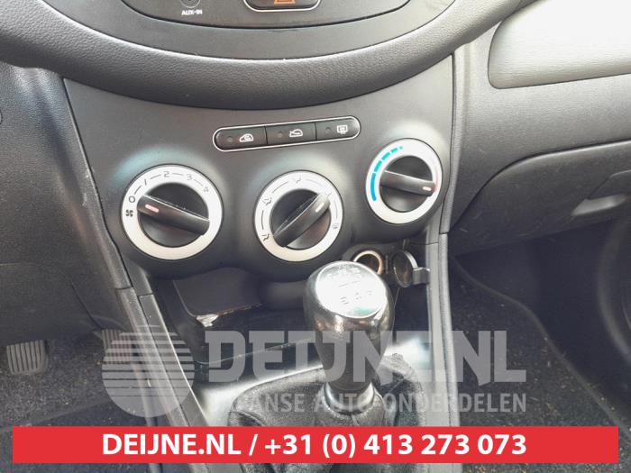 Hyundai I10 Heizung Bedienpaneel O692848