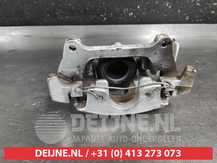 Toyota Yaris Remklauw (Tang) links-voor O692867