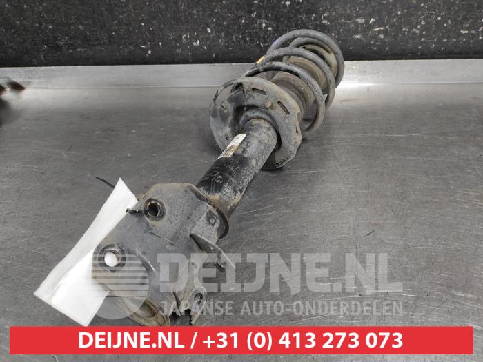 Suzuki Swift Stoßdämpferstrebe links vorne O692981
