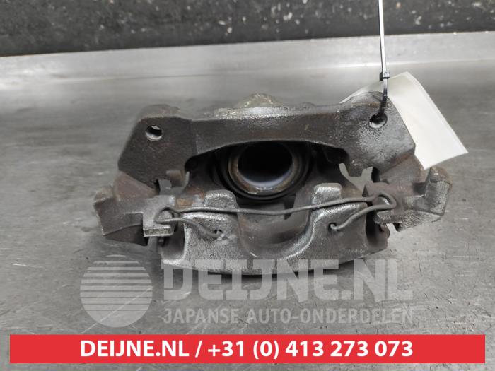 Toyota Aygo X Remklauw (Tang) rechts-voor O693018
