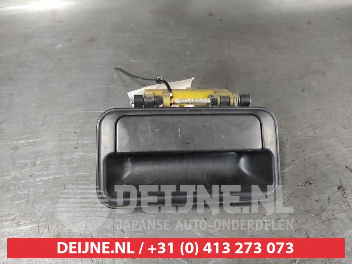 Suzuki Swift Portiergreep 4Deurs links-achter O693085
