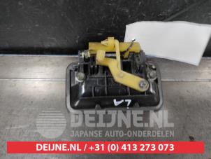 Suzuki Swift Portiergreep 4Deurs links-achter O693085 foto 2
