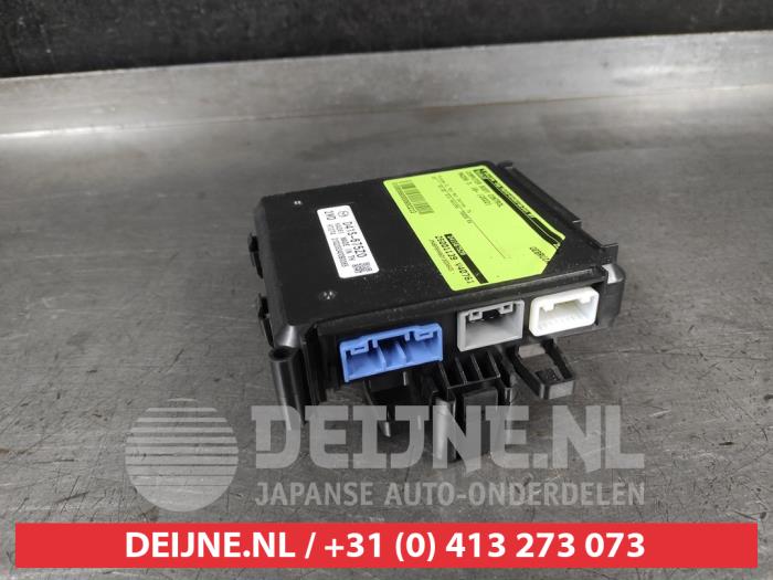 Mazda 3 Body control computer O693213