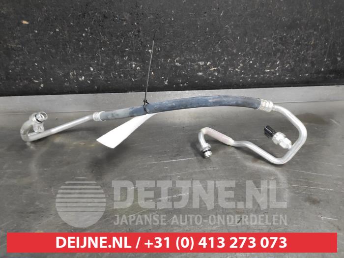 Mazda 3 Air conditioning line O693225