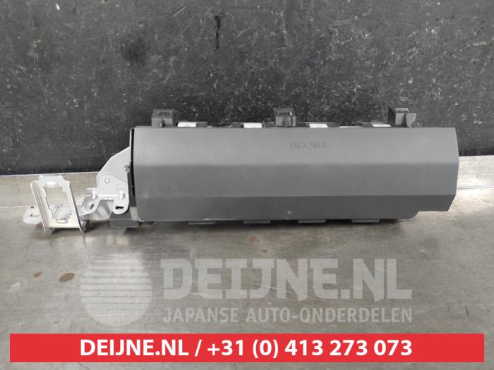 Mazda 3 Knee airbag, left O693231