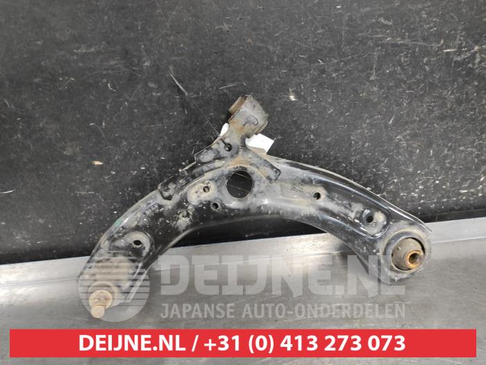 Mazda 3 Front lower wishbone, left O693279