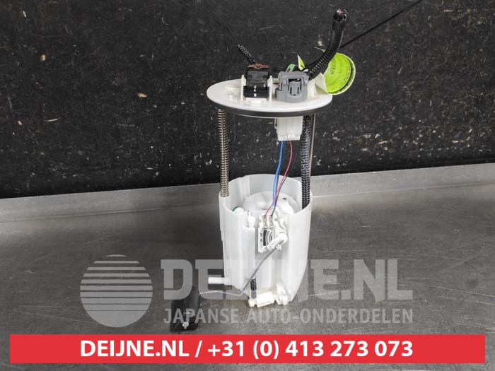 Gebruikte Tank element Pomp Mitsubishi Eclipse Cross (GK/GL) 2.4 16V PHEV 4x4 Prijs € 75,00 Margeregeling aangeboden door V.Deijne Jap.Auto-onderdelen BV