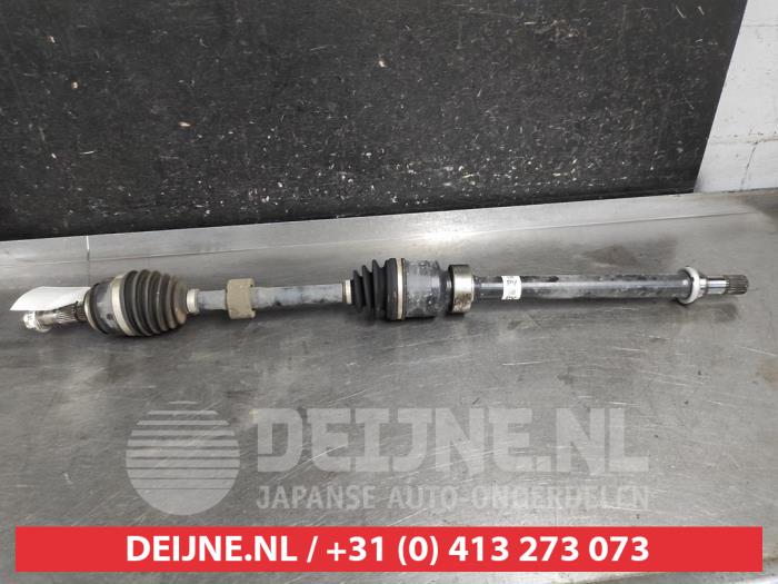 Mazda 3 Front drive shaft, right O693297