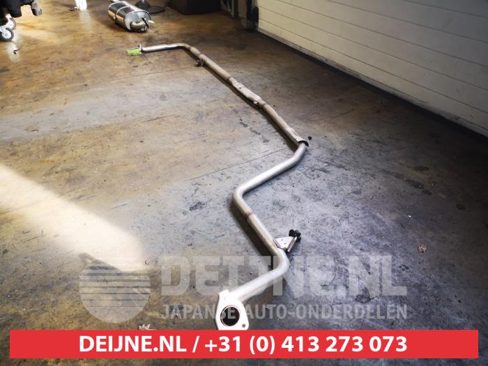 Gebruikte Uitlaat Tussenpijp Mitsubishi Eclipse Cross (GK/GL) 2.4 16V PHEV 4x4 Prijs € 50,00 Margeregeling aangeboden door V.Deijne Jap.Auto-onderdelen BV