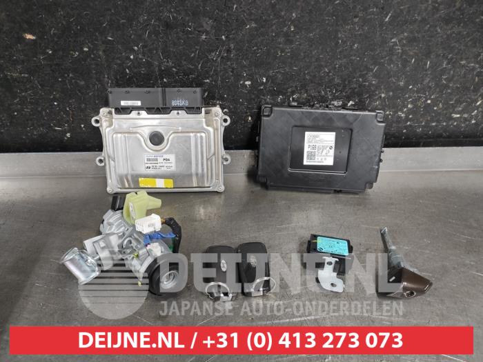 Hyundai I30 Engine management computer O693313