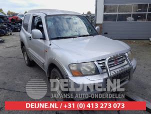 Mitsubishi Pajero Voorbumper O693478 foto 2