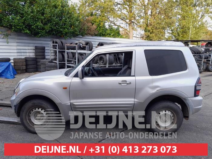 Mitsubishi Pajero Zusätzliches Fenster 2-türig links hinten O693507