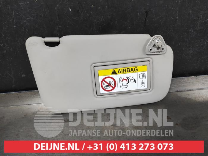 Nissan Leaf Sonnenblende O693542