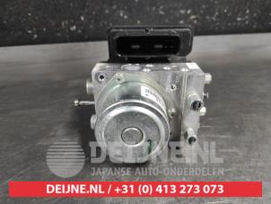 Nissan Leaf ABS pump O693636 photo 3
