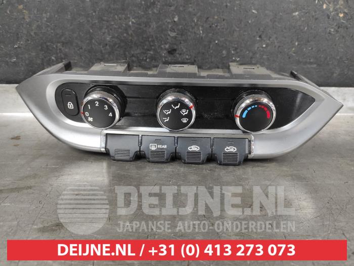 Kia Rio Heater control panel O693755