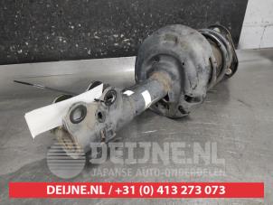 Gebruikte Mac Phersonpoot links-voor Toyota Corolla Touring Sport (E21/EH1) 1.8 16V Hybrid Prijs € 100,00 Margeregeling aangeboden door V.Deijne Jap.Auto-onderdelen BV