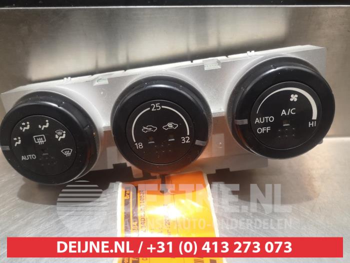 Nissan 350 Z Kachel Bedieningspaneel O305736