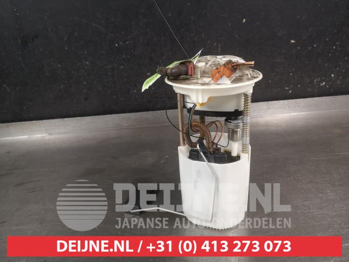 Gebruikte Brandstofpomp Mechanisch Suzuki Swift (ZA/ZC/ZD1/2/3/9) 1.3 VVT 16V Prijs € 150,00 Margeregeling aangeboden door V.Deijne Jap.Auto-onderdelen BV