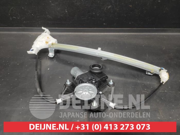 Toyota Yaris Cross Fenstermechanik 4-türig links hinten O693987