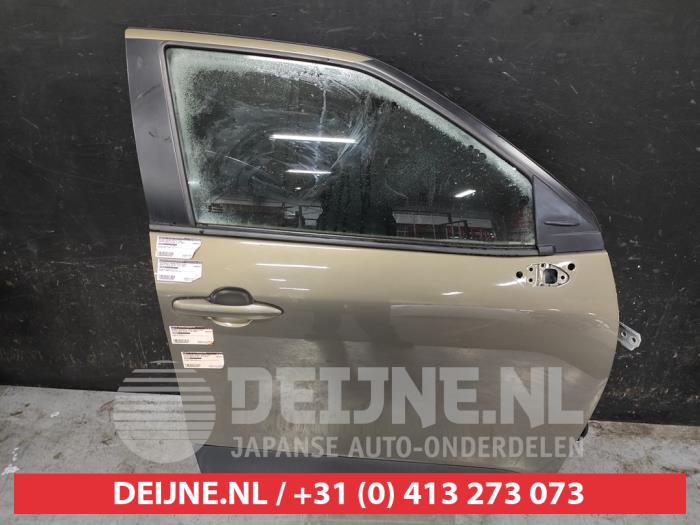 Toyota Yaris Cross Tür 4-türig rechts vorne O693998