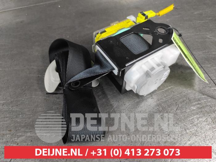 Toyota Verso Veiligheidsgordel rechts-voor O694125