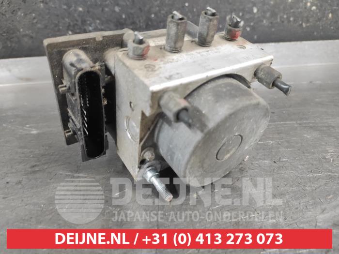 Gebruikte ABS Pomp Suzuki SX4 1.6 16V VVT Comfort,Exclusive Prijs € 100,00 Margeregeling aangeboden door V.Deijne Jap.Auto-onderdelen BV