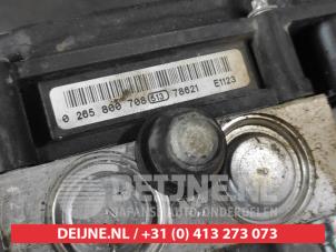Suzuki SX-4 ABS Pumpe O694211 foto 3