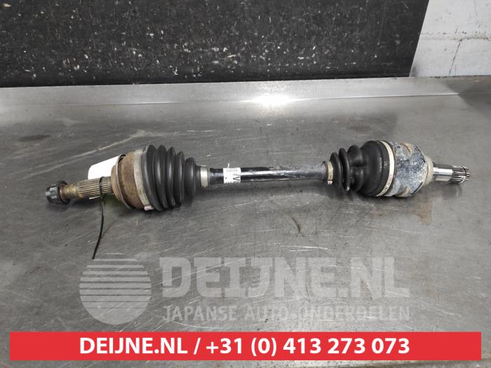 Toyota Yaris Antriebswelle links vorne O694543