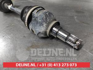 Toyota Yaris Front drive shaft, left O694543 photo 3