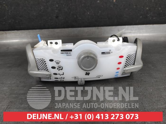 Toyota Aygo Kachel Bedieningspaneel O694587