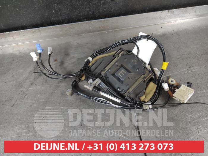 Toyota Yaris Cross GPS-Antenne O694630
