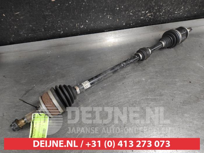 Toyota Yaris Cross Antriebswelle rechts vorne O694644