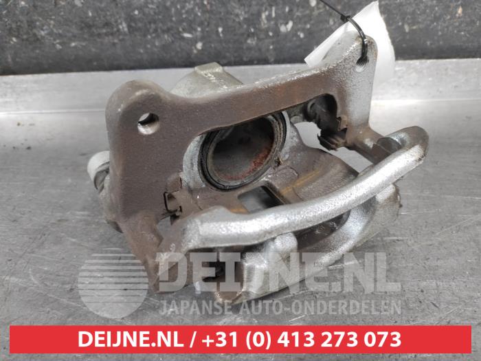 Toyota Yaris Cross Bremszange rechts vorne O694649