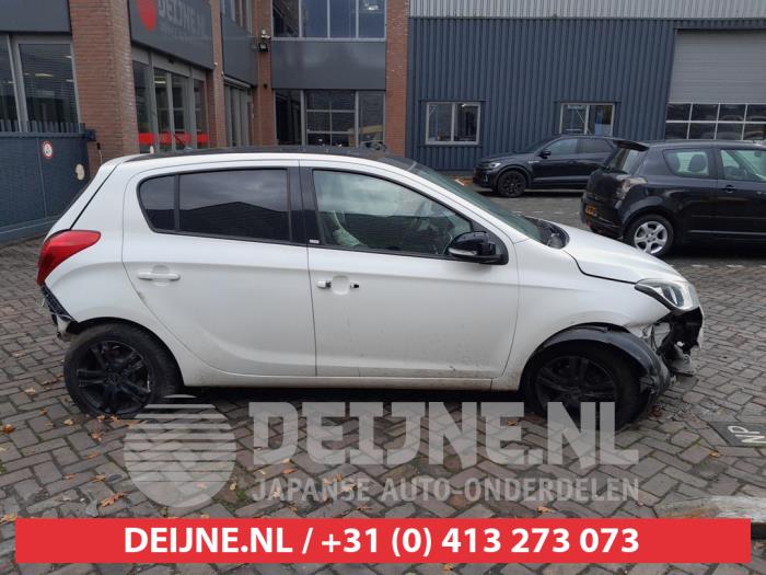 Hyundai I20 Portierruit 4Deurs rechts-achter O694672