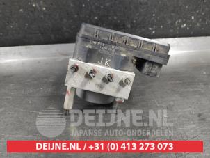 Gebruikte ABS Pomp Subaru Trezia 1.33 16V Dual VVT-I Prijs € 100,00 Margeregeling aangeboden door V.Deijne Jap.Auto-onderdelen BV