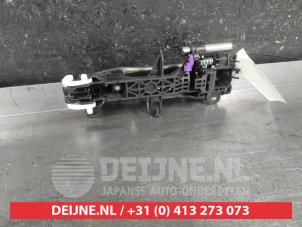 Toyota Yaris Cross Türgriff 4-türig rechts vorne O694908 foto 2