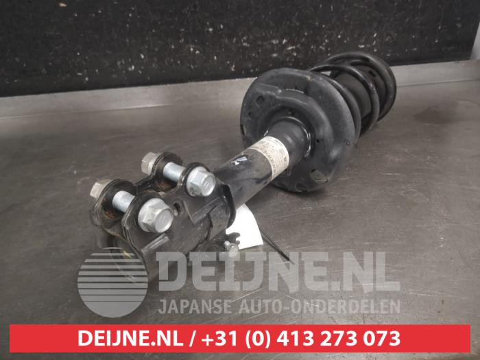 Toyota Yaris Cross Schokdemperpoot links-voor O694941