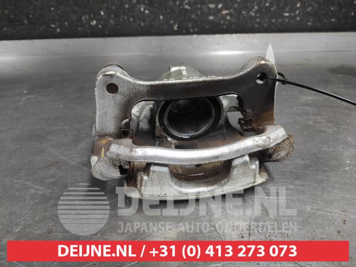 Toyota Yaris Cross Remklauw (Tang) links-voor O694943