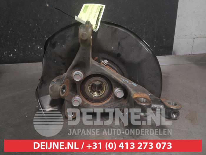 Toyota Yaris Cross Knuckle, front left O694947