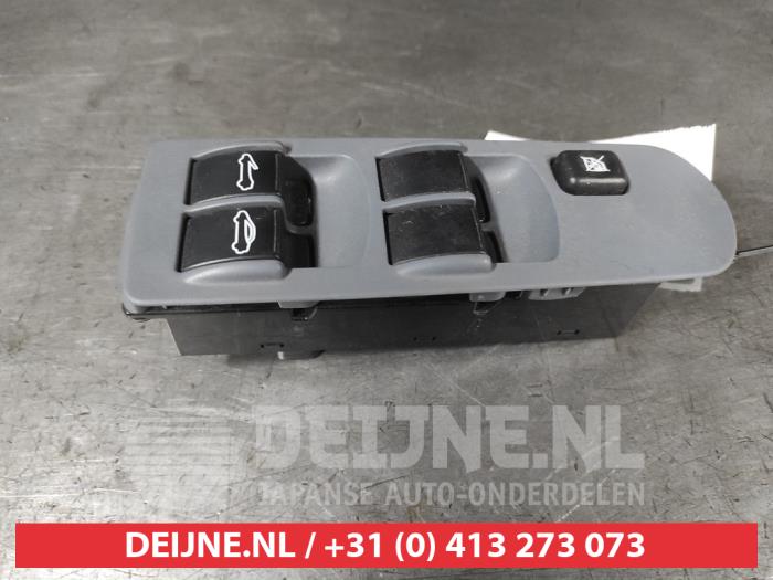 Mitsubishi Colt Kombischalter Fenster O695055