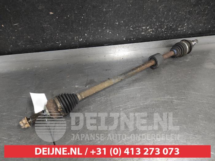 Daihatsu Sirion Aandrijfas rechts-voor O695190