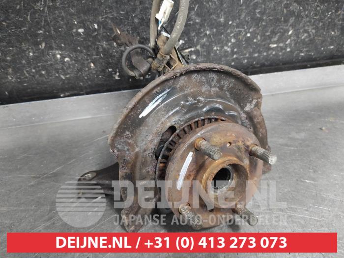 Daihatsu Sirion Fusee links-voor O695191