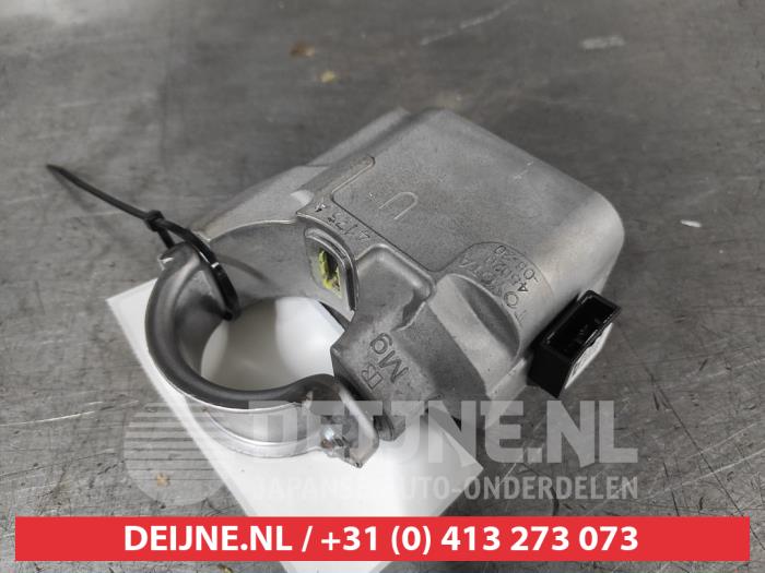 Toyota Yaris Cross Lenkradschloss O695213