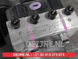 Toyota Yaris Cross ABS Pumpe O695270 foto 2