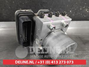 Gebruikte ABS Pomp Toyota Yaris Cross (PB1/PJ1) 1.5 12V Hybrid 115 Prijs € 150,00 Margeregeling aangeboden door V.Deijne Jap.Auto-onderdelen BV