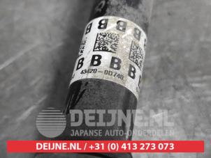 Toyota Yaris Cross Front drive shaft, left O695274 photo 2