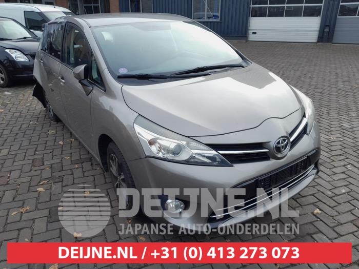 Toyota Verso Front end, complete O695303