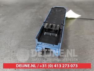 Toyota Verso Multi-functional window switch O695305 photo 2