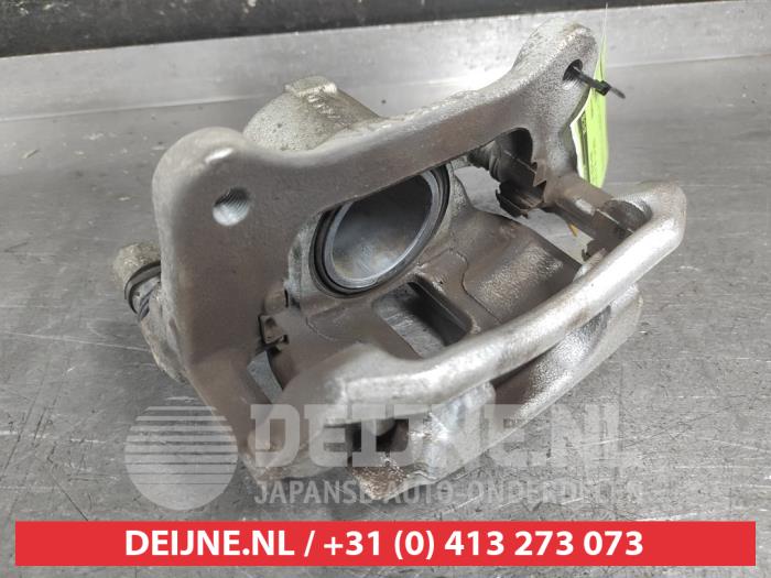 Toyota Yaris Cross Bremszange rechts vorne O695293