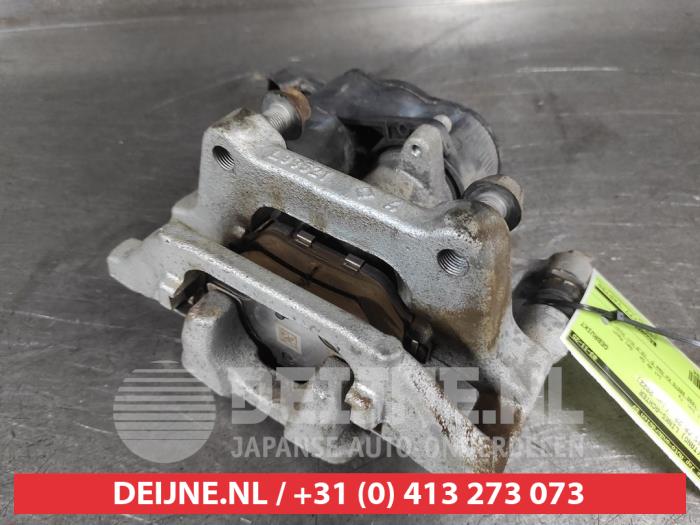 Toyota Yaris Cross Bremszange links hinten O695294
